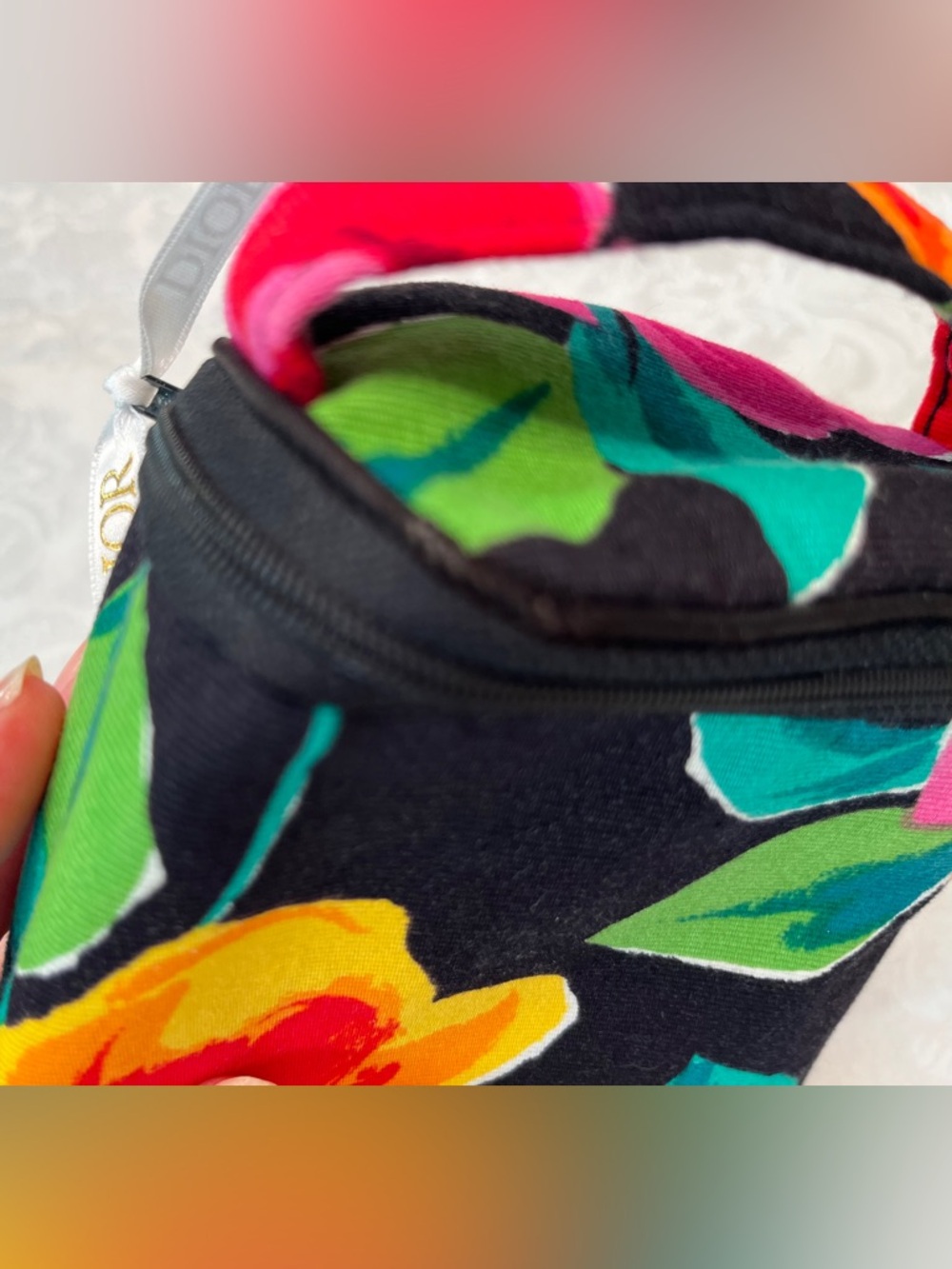 Dior Beauty Vintage Cosmetics Pouch with Dior Ribbon in Floral Design - Picture 8 of 10